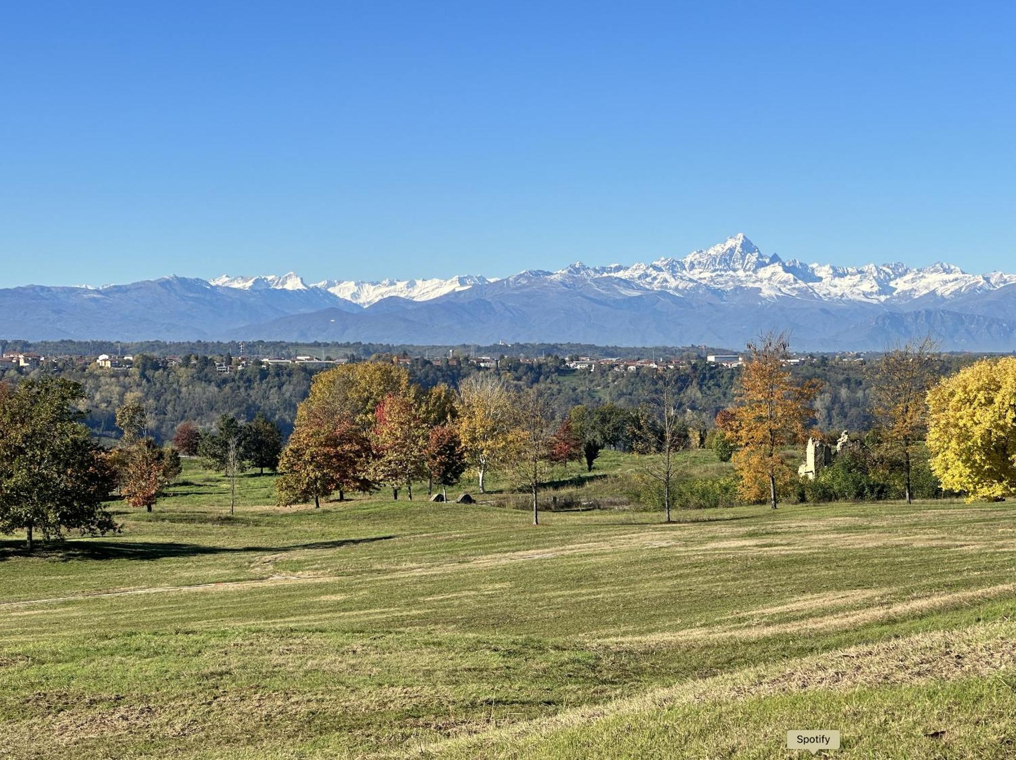 فيلا Just Langhe Casa Barolo نوفيلو المظهر الخارجي الصورة
