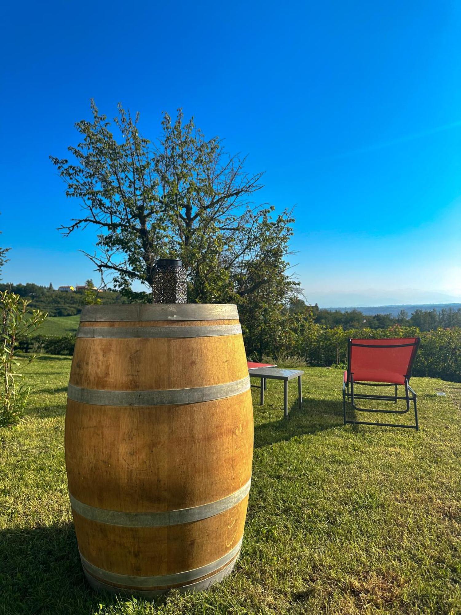 فيلا Just Langhe Casa Barolo نوفيلو المظهر الخارجي الصورة
