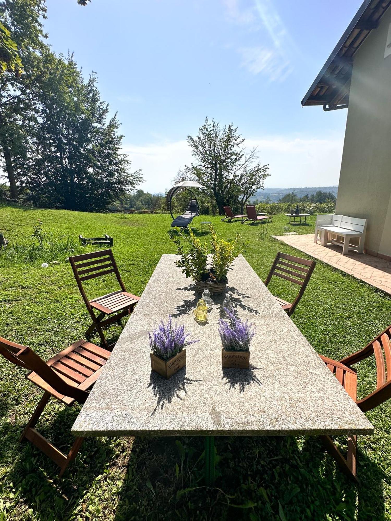 فيلا Just Langhe Casa Barolo نوفيلو المظهر الخارجي الصورة